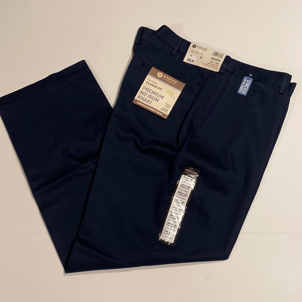 Haggar SZ 36 x 29 Navy Flat Front Classic Fit Khaki Pants New D4